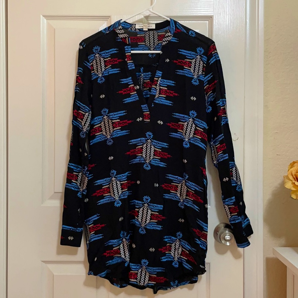 Long sleeve, V neck shift dress
